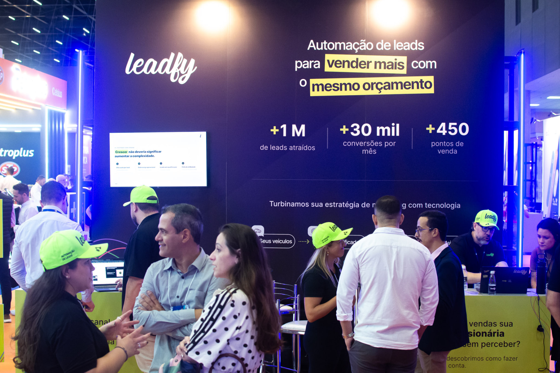 Aurélio Araújo, sócio Leadfy, apresentado em evento